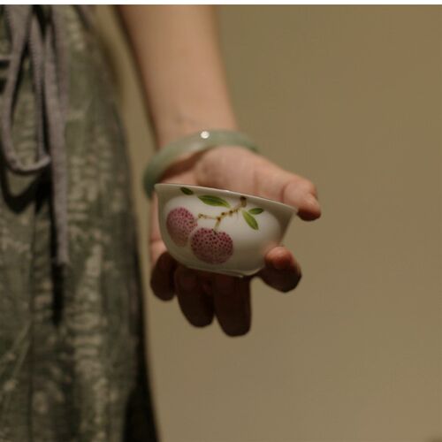 梅似雪粉紫杨梅手绘茶杯 杯 小茶碗 普洱茶 对杯杯