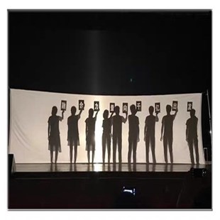 影子舞白布皮影戏舞台投影人影手影手电筒秀表演幕布摄影背景灯光