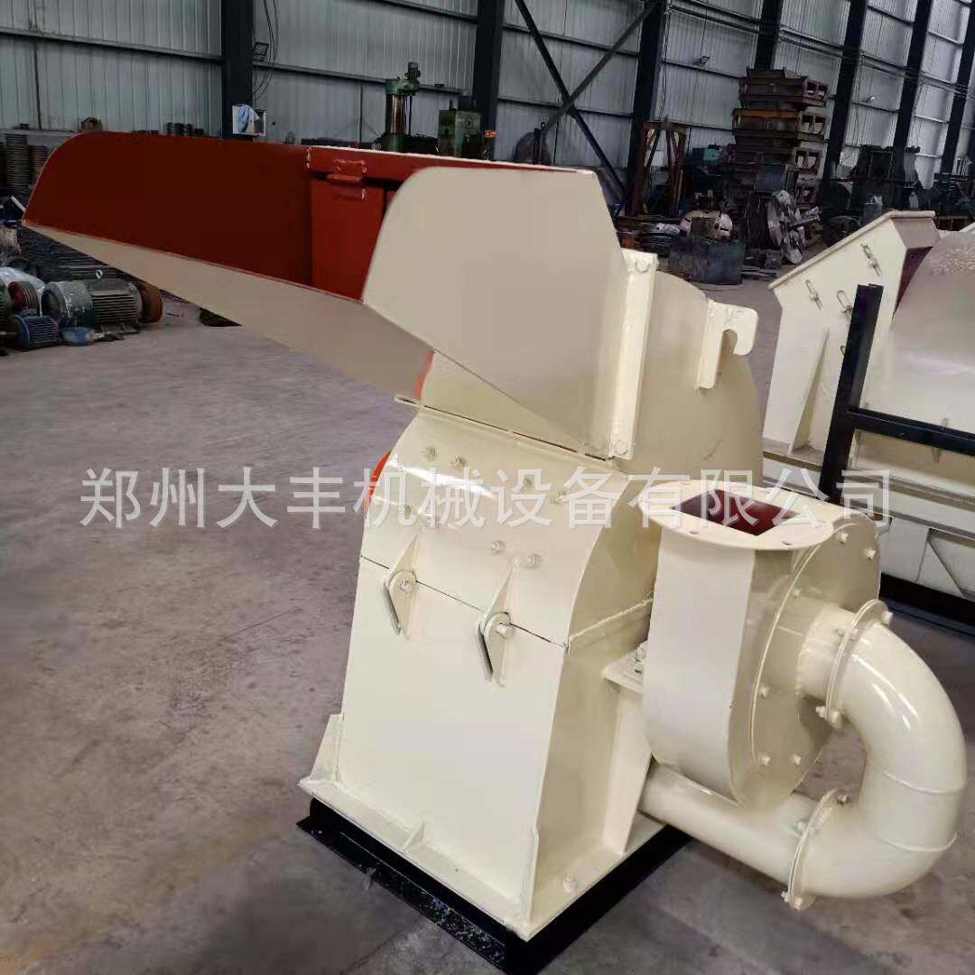 500型移动式园林树枝粉碎机汽油枝条木材锯末粉碎机碎枝机