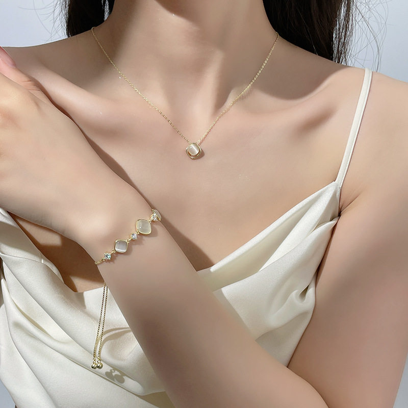 S925纯银轻奢猫眼石项链女2024新款爆款小众高级感女款配饰锁