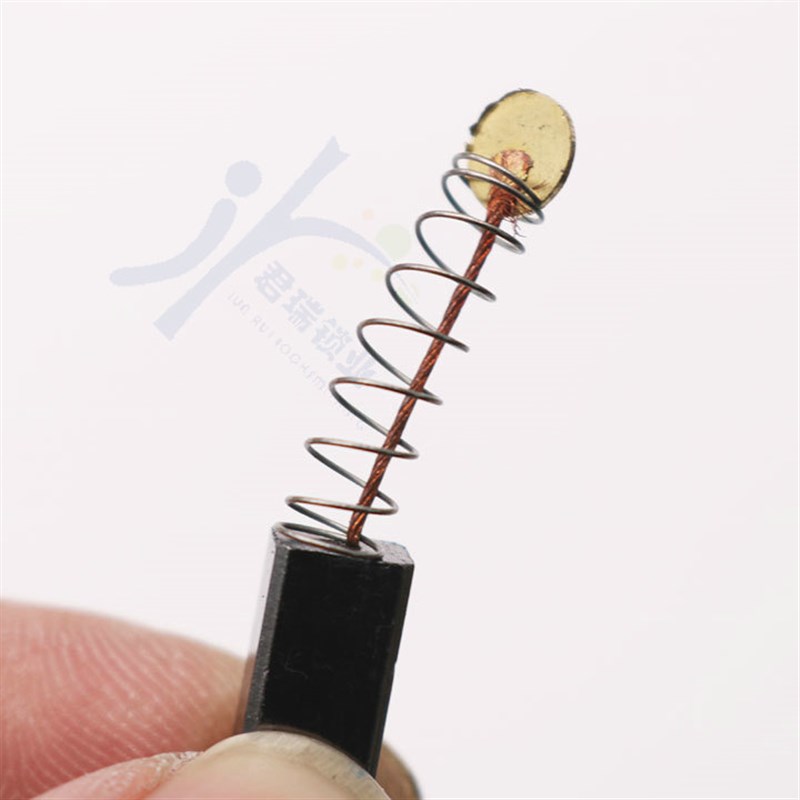 文兴钥匙机333L 339 369 Q31 Q30 368B用原厂碳刷 一对2个销售