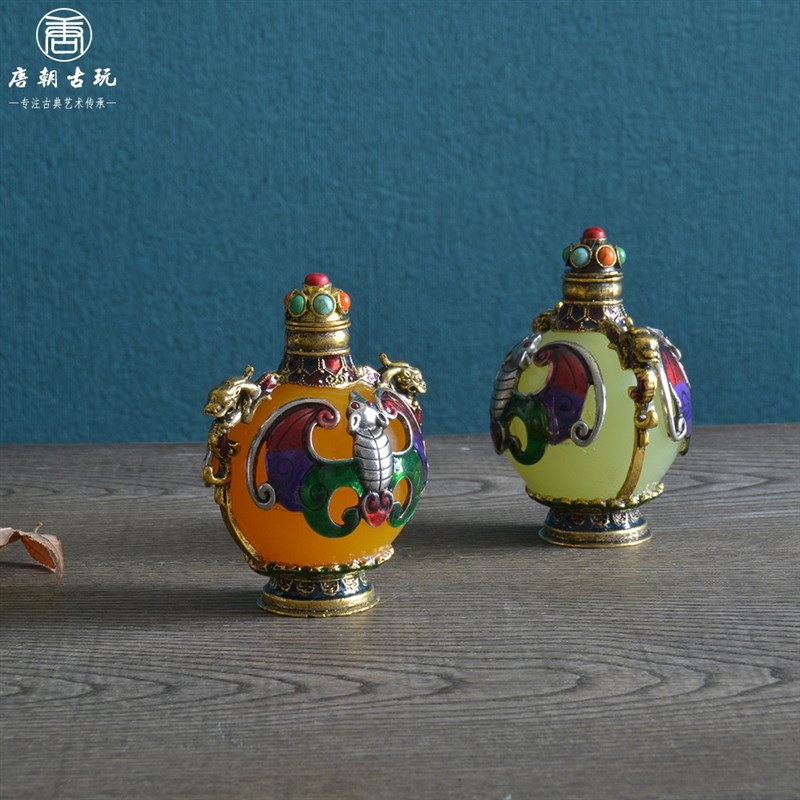 中国风复古装饰品鼻烟壶摆件古风工艺品礼品景泰蓝彩绘镶嵌夜光石