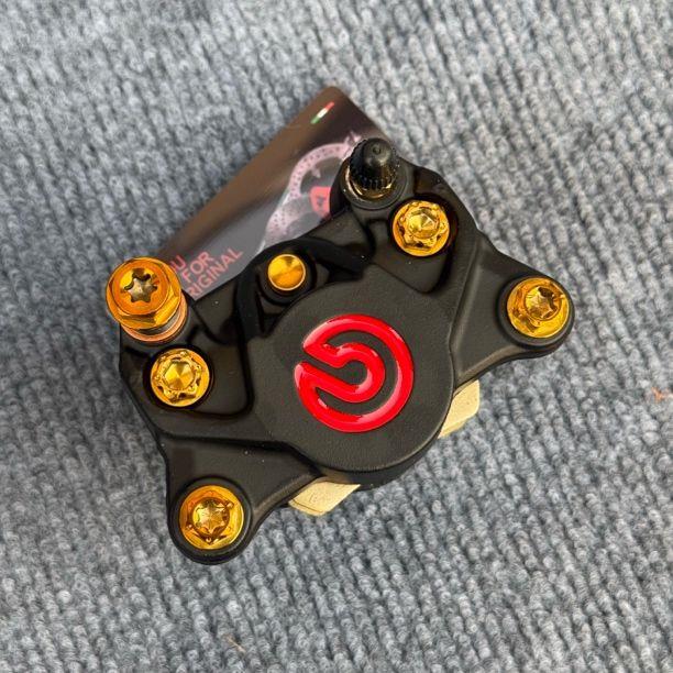 国产布雷博浇筑1比1 满钛小螃蟹卡钳小牛九号电动机车改装专用