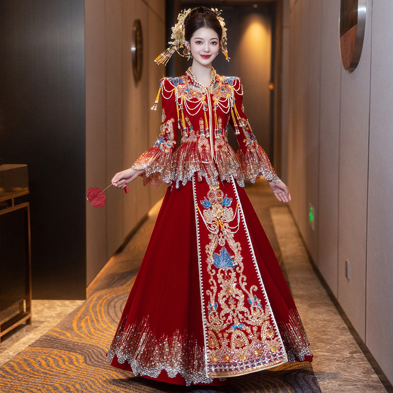 云梦集高端丝绒V领秀新娘2025新款小个子中式嫁衣秀和服中国风