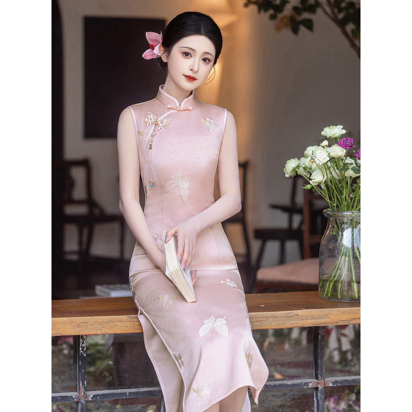 织造局高端刺绣粉色旗袍2026新款女夏季新中式订婚礼服裙改良无袖