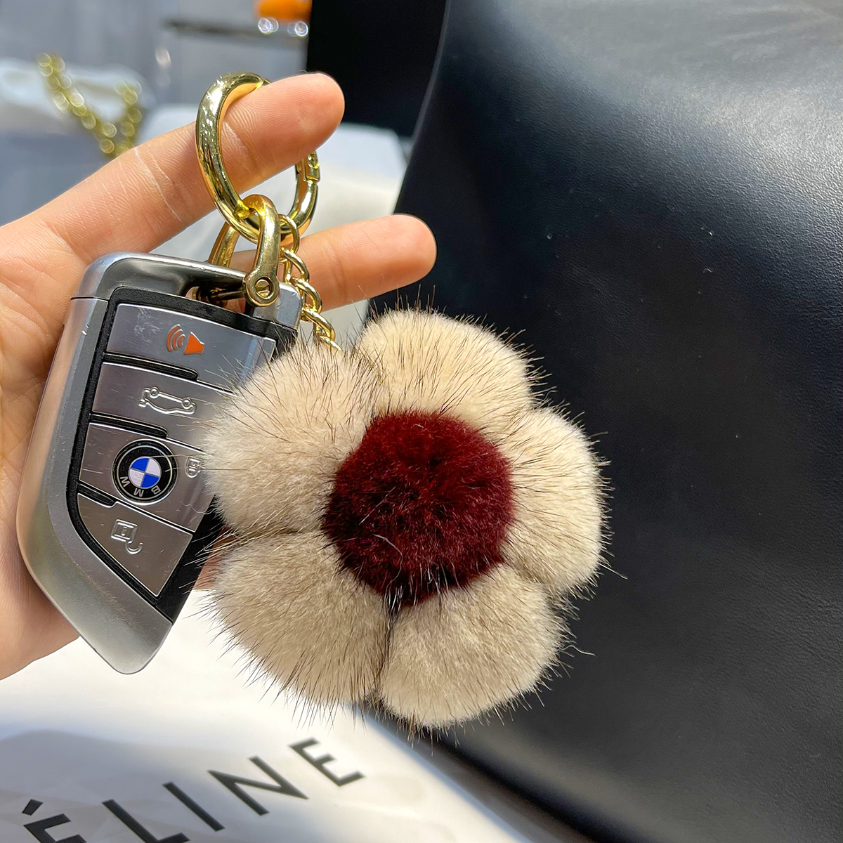 LV&GEDETE官方旗舰店小樱花包挂饰汽车钥匙扣挂件 毛绒钥匙链饰品