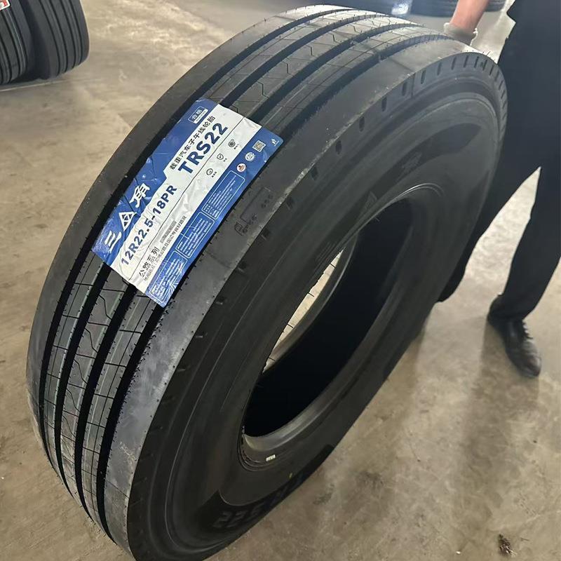 全1钢真卡空客车轮胎三角100R20货车平板轮胎TR668花纹车18层级
