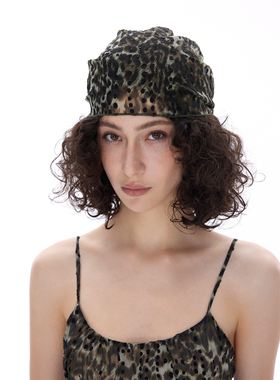 Interris夏季豹纹圆点围巾蜂拥网褶三角围巾颈部围巾的男人和女人