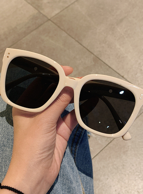 网红款大框方形墨镜女ins圆脸复古米色太阳镜女潮素颜街拍眼镜男