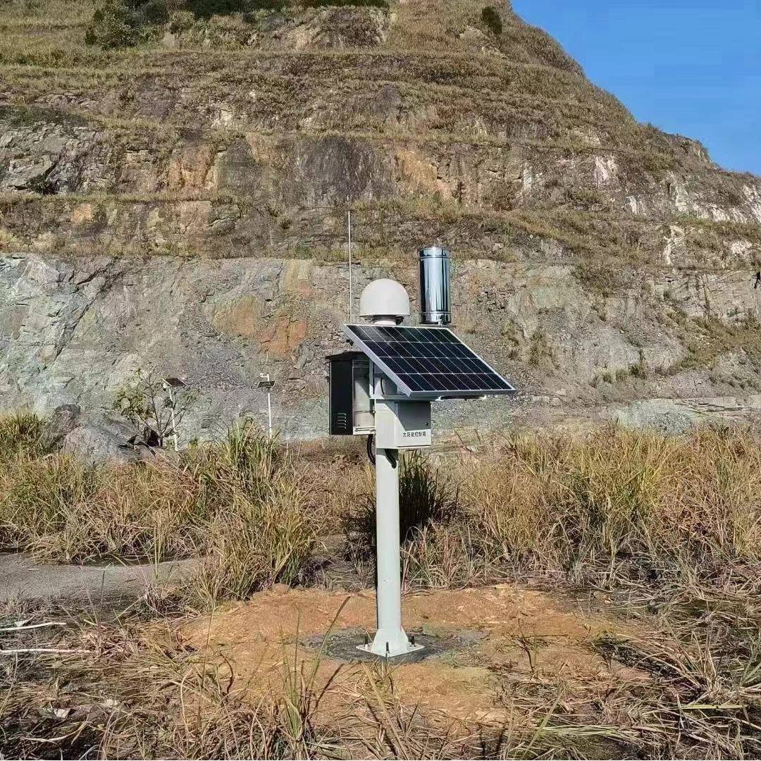 珠海监控立杆，枪机监控立杆，球机摄像机立杆，3mm厚立杆3m4m