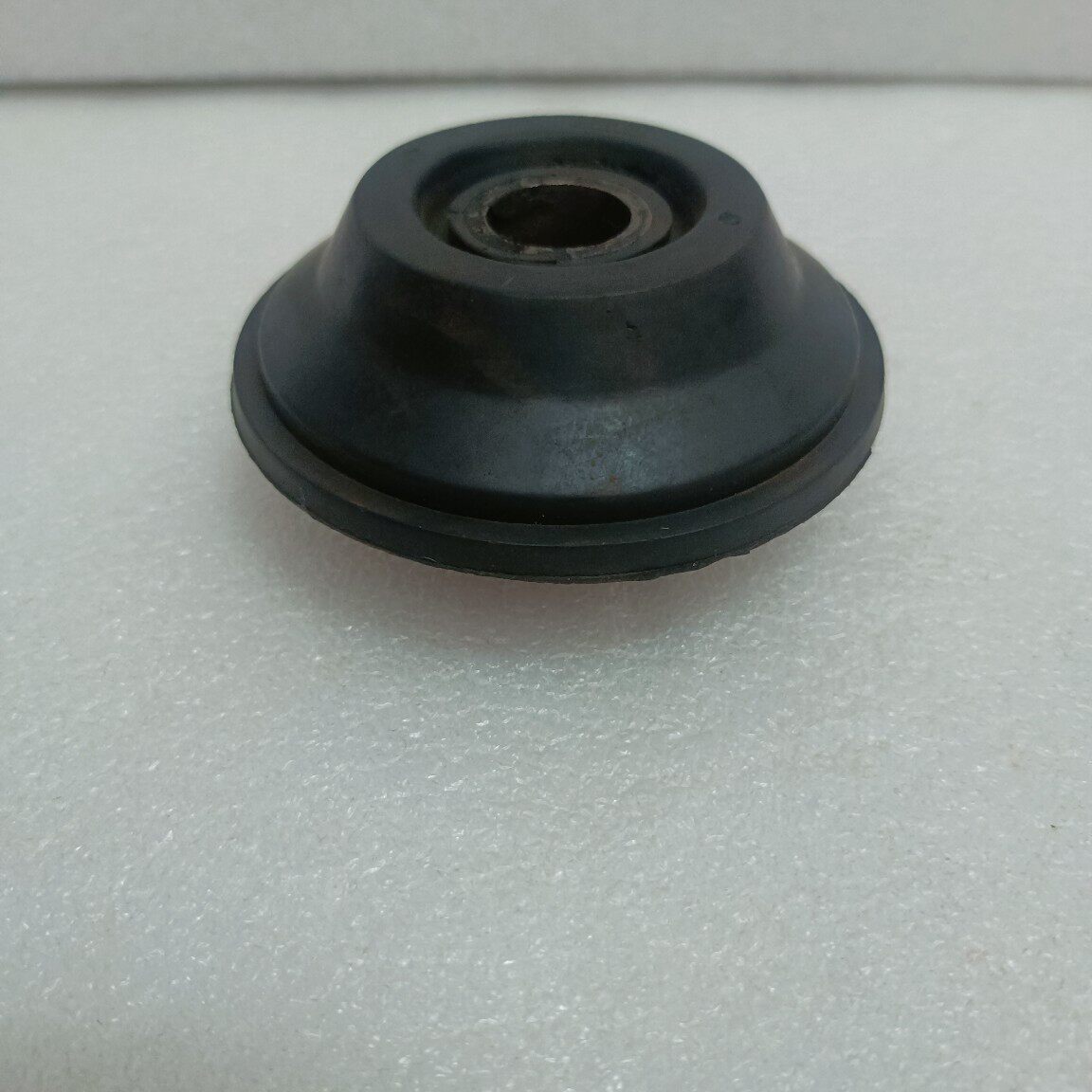 挖机配件现代225-7305-7275-9T发动机减震机脚垫11N6-13060