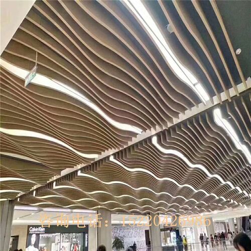 室内异型波浪弧形方通吊顶木纹立面承重柱装饰铝质方管造型柱