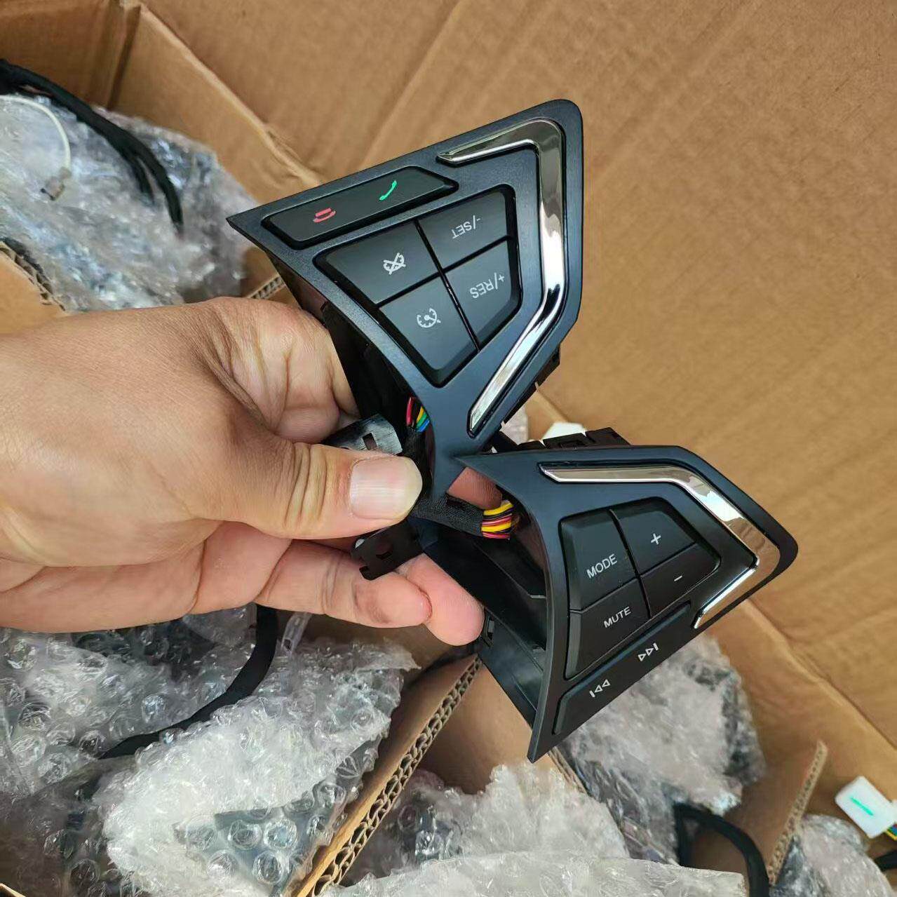 适配长丰猎豹CS10高配方向盘多功能开关按键定速巡航音量调节