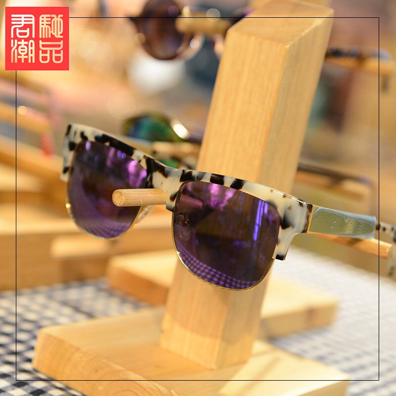 君驰潮品  道具复古实木眼镜店装饰摆陈列架墨镜太阳镜展示架
