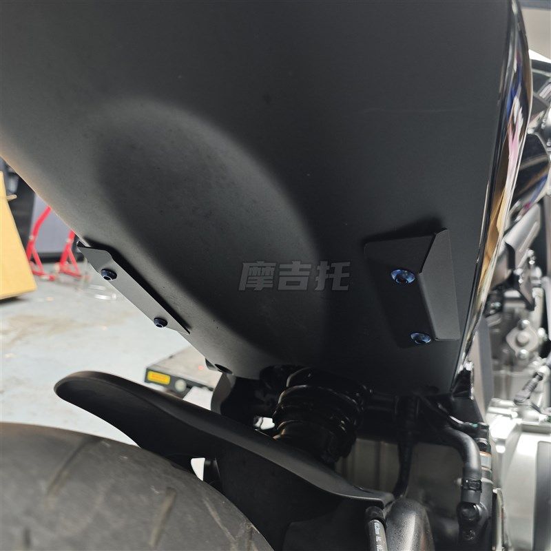 适用春风改装后脚踏移除装饰盖 铝合金装饰盖堵片