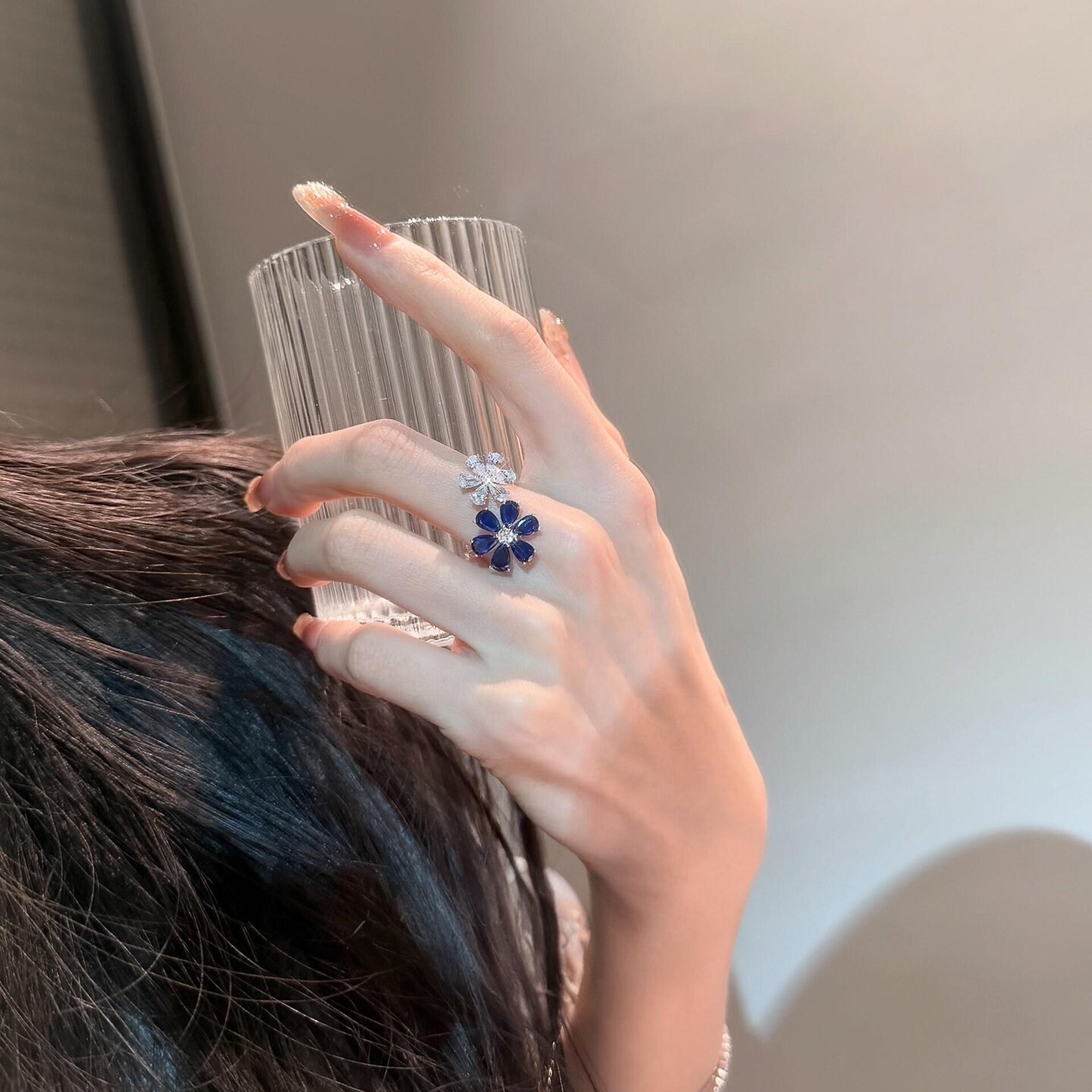 撞色蓝白仿钻双生花朵戒指女轻奢高级感耳钉小众设计通勤百搭项链
