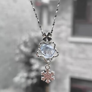 冬季 气质设计感高级精致颈链送礼物 雪花吊坠绕线四叶花项链女时尚