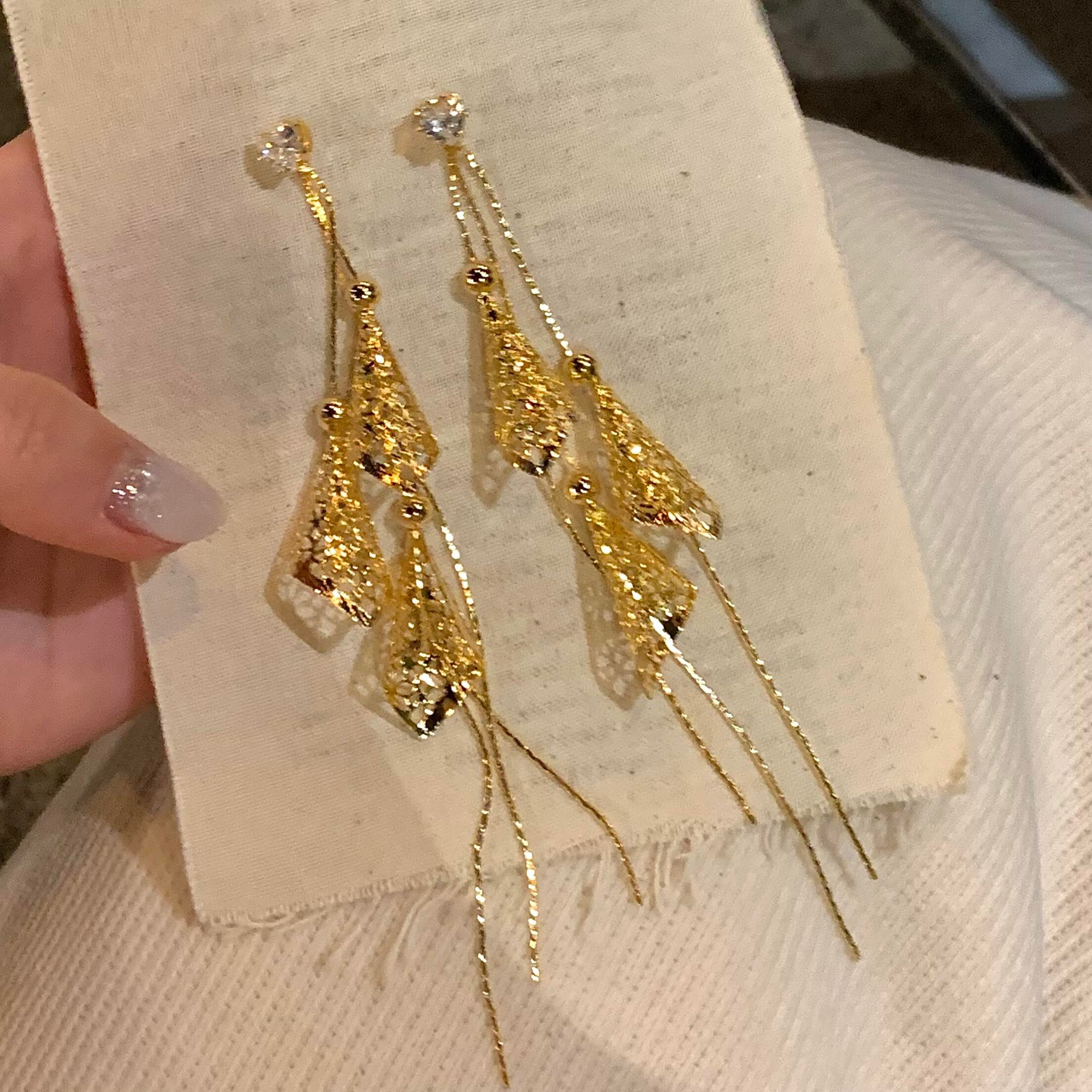 金色纹理花朵镂空流苏耳环女轻奢个性气质耳钉高级感礼服长款耳饰