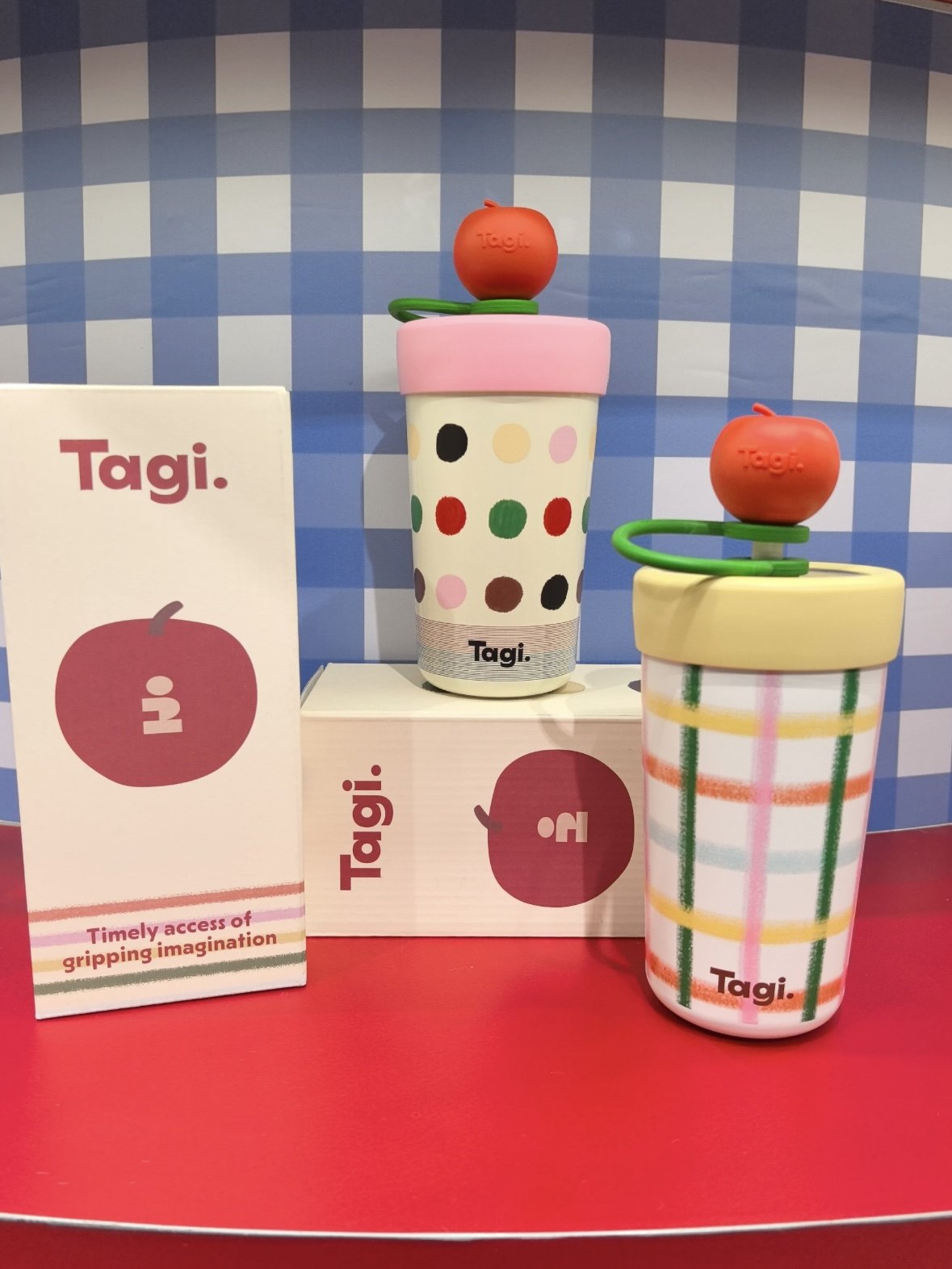 Tagi. i想象苹果保温杯小众设计大容量吸管不锈钢保冷水杯搅拌杯图片