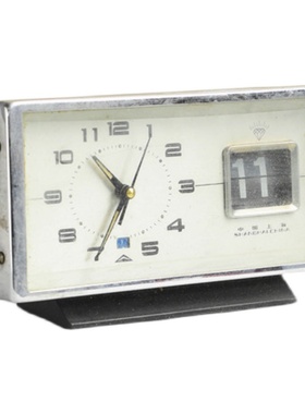 老式械发条小闹钟老钟表装饰摆设收藏怀旧橱电影道具老物件