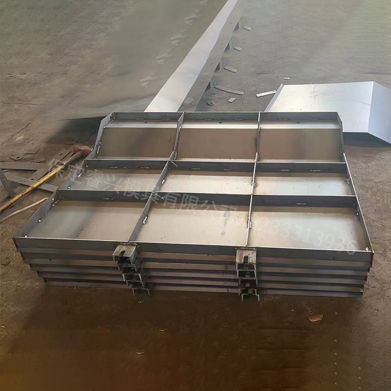 防撞墙模具建筑工地水泥防撞护栏钢模板预制混凝土浇筑隔离墙定制