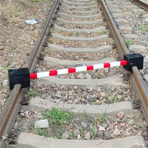 厂家销售铁路橡胶PR60斜口便携式防溜车枕木自锁式止溜器