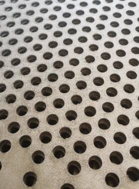 金属筛圆孔网板过滤筛空分备用分动震设筛NJA网厂家供应冲孔网