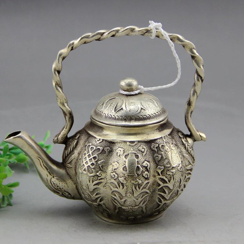 古玩铜器工艺品家居摆件白铜做旧复古暗八宝手提酒壶茶壶摆件做旧