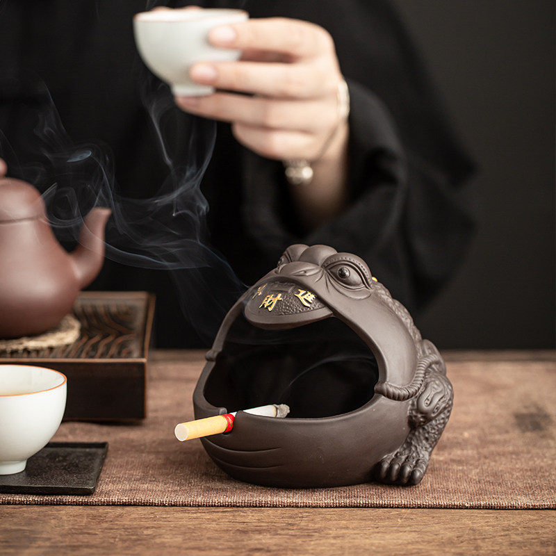 宇轩 茶宠招财金蟾烟灰缸大圣办公茶具茶艺创意防风带盖
