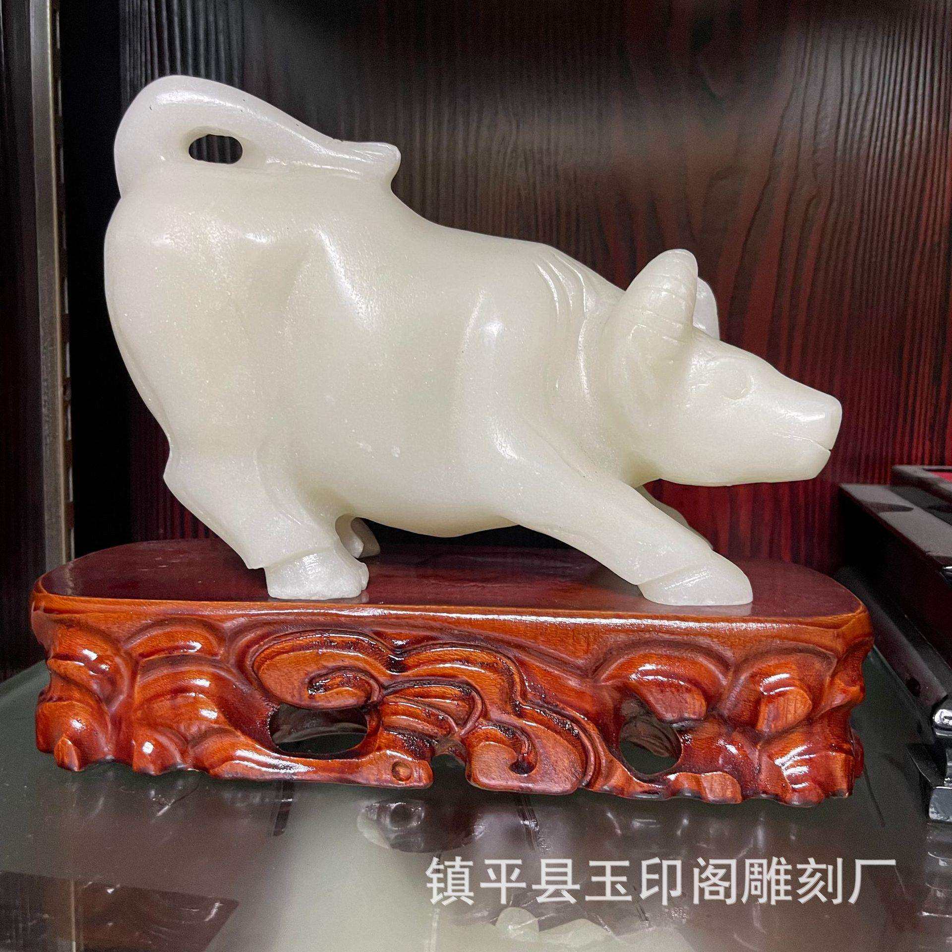 汉白玉生肖摆件牛 阿富汗玉摆件家中有牛吃喝不【愁 】十二生肖
