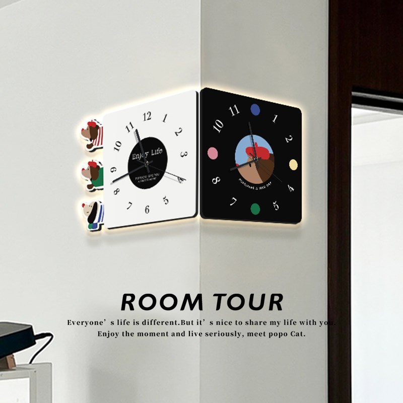 多巴胺客厅转角面挂钟奶油风腊肠小狗创意时钟壁灯拐角钟表挂墙