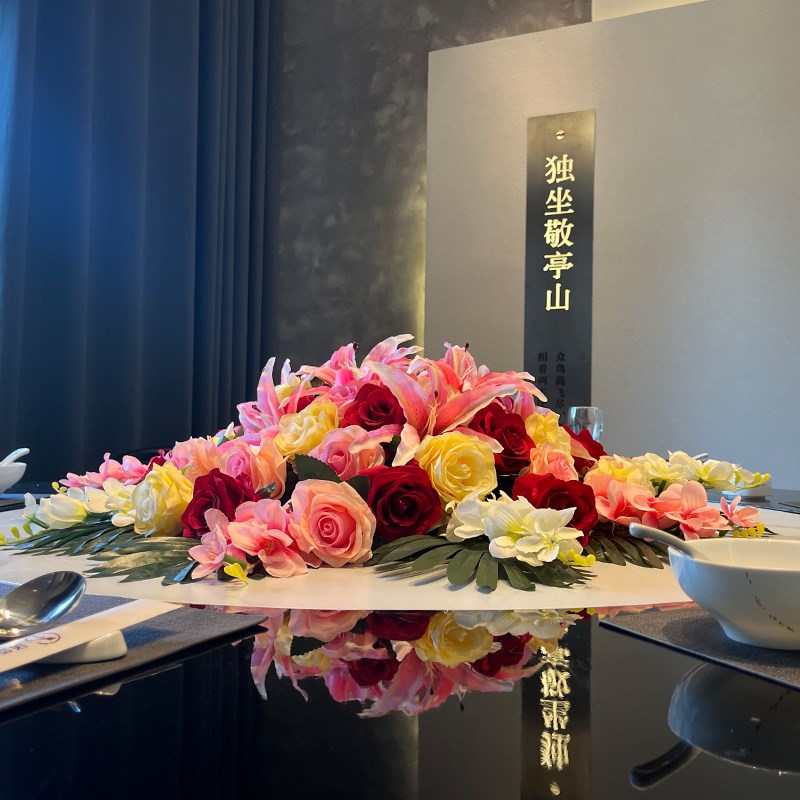 饭店餐桌转盘桌面摆设花艺酒店圆桌中间摆花仿真花装饰花假花绢花