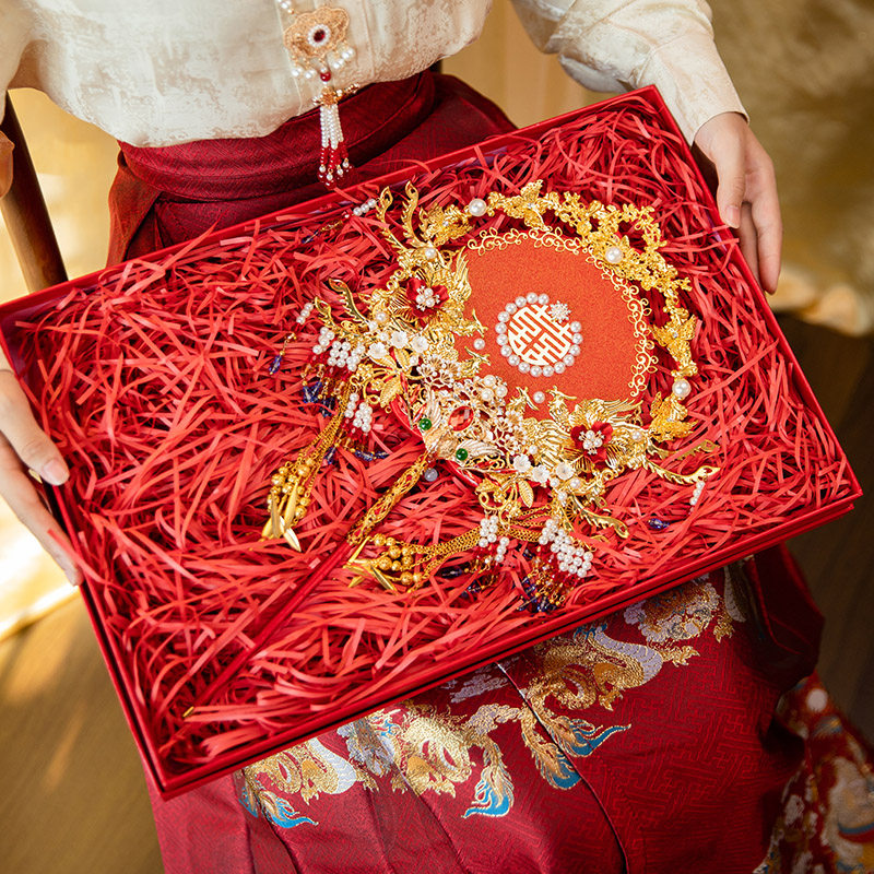 时吉祥团扇结婚新娘手工材料包配明制婚服重工端婚礼