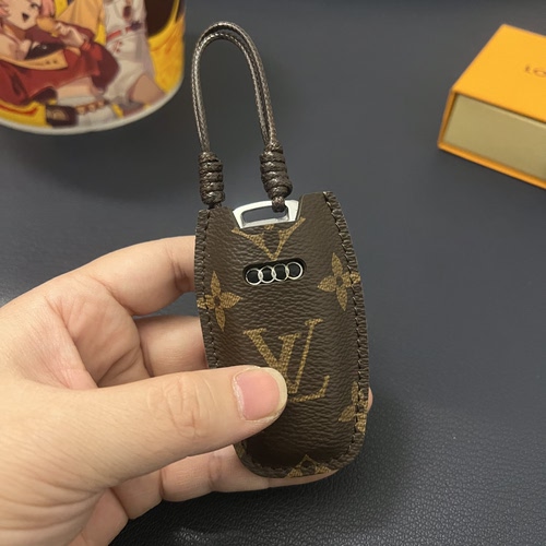 适用奥迪A6L钥匙套A4L Q5L新款A3 Q4etron扣Q7 A8 RS5高档Q8 Q6壳