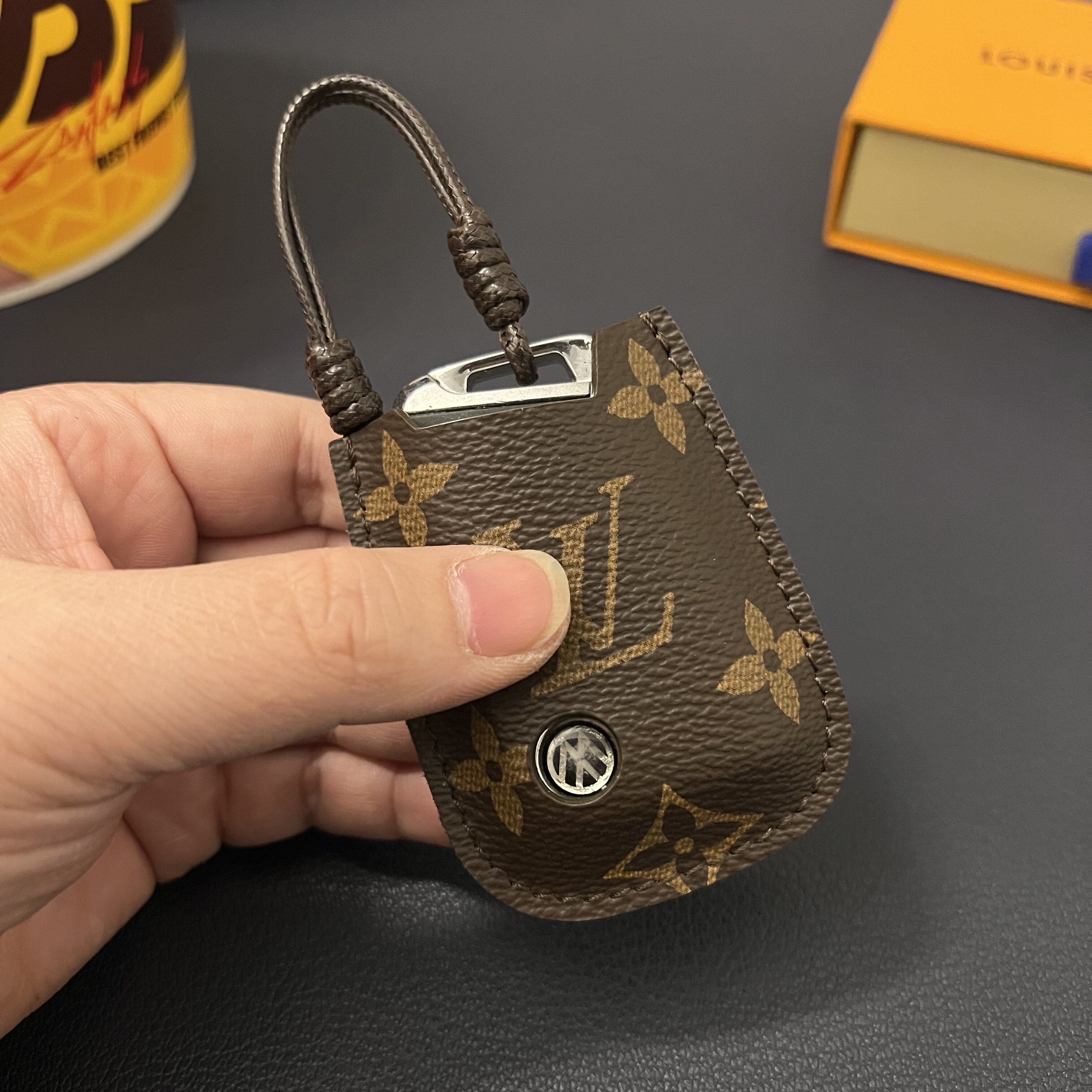 适用于大众帕萨特钥匙套380大众迈腾330b9cc威然b8蔚揽扣汽车壳包