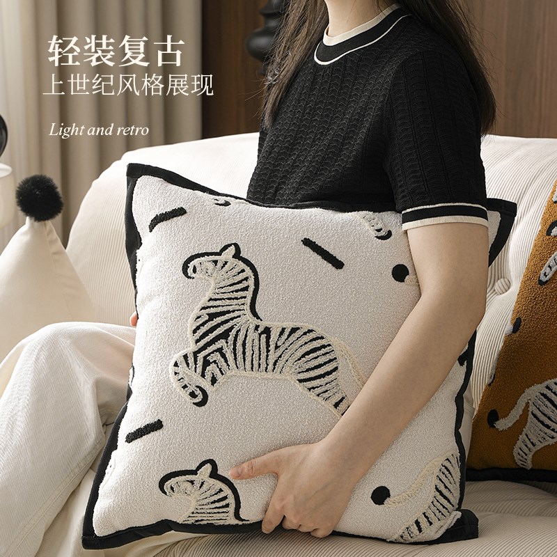 抱枕沙发客厅靠枕套绣花复古飘窗靠垫高级感靠垫不含芯床头靠背垫
