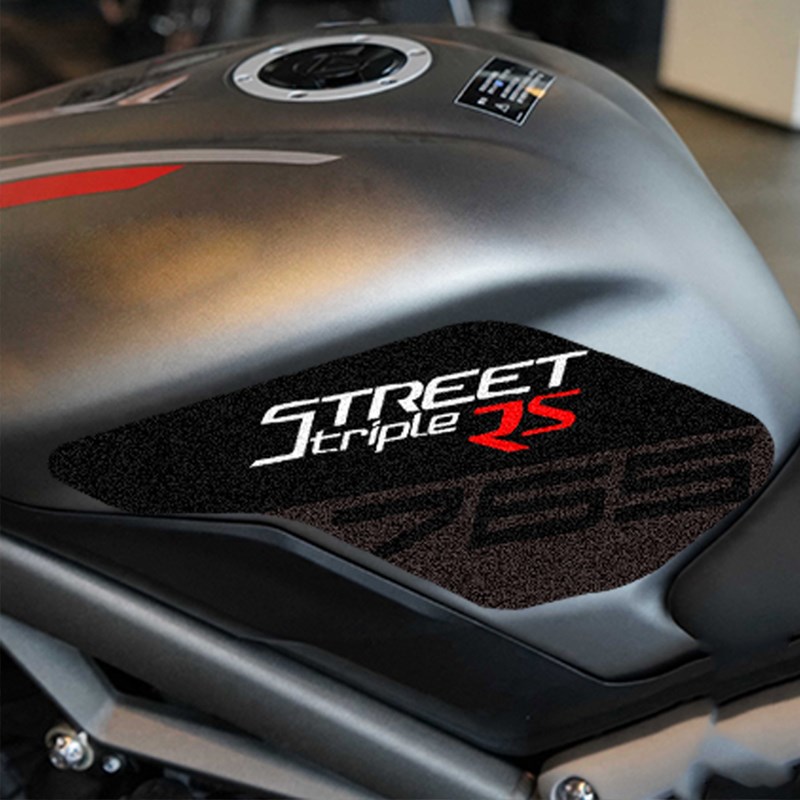 适用凯旋Triple765RS摩托车油箱贴纸磨砂防滑贴花保护贴防水版画