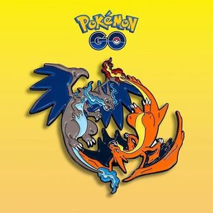 宝可梦周边超级喷火龙金属徽章神奇宝贝二次元胸针动漫周边礼物