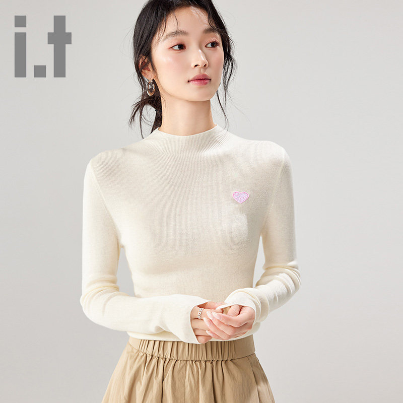 it ccaabb甜美春秋刺绣爱心针织衫女外穿质感简约杏色打底衫上衣K