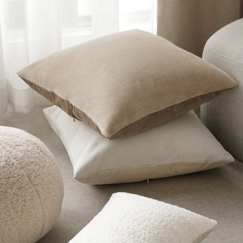 MIL米拉白色恋人纯色客厅沙发抱枕in风毛绒靠枕腰枕