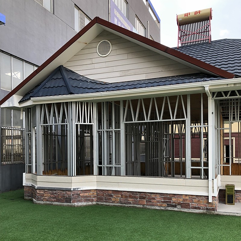 集装箱房别墅钢结构轻钢别墅金属雕花板房保安岗亭门卫室