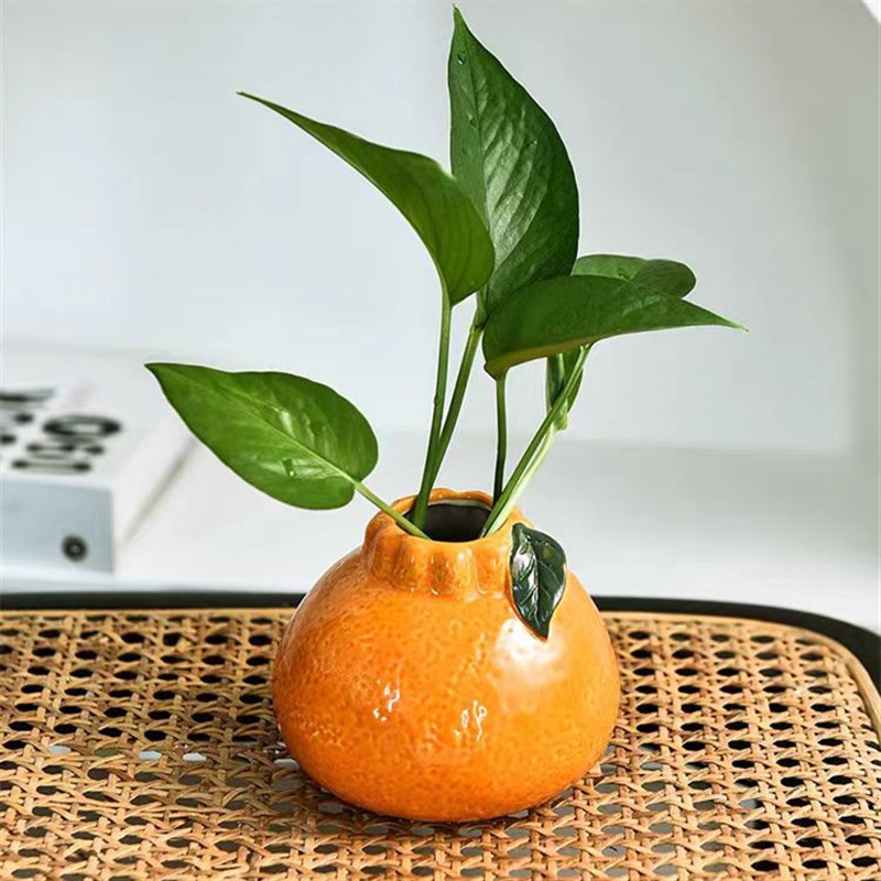 情绪稳定橘子花瓶陶瓷水培植物器皿客厅办公创意风插花小花瓶