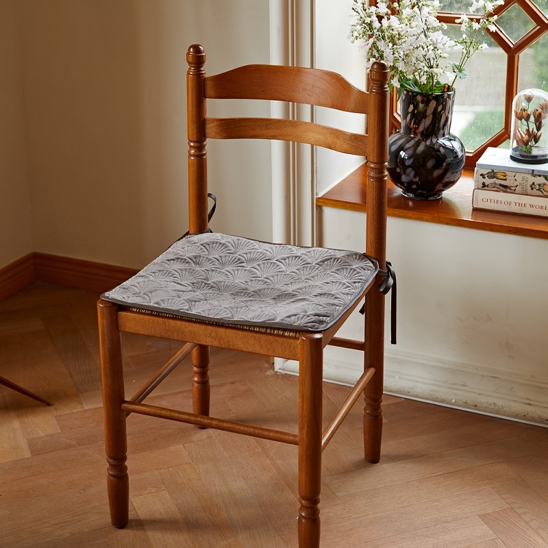 偏爱集复古椅子垫夏季家用现代实木餐椅坐垫立体绣花椅垫防滑