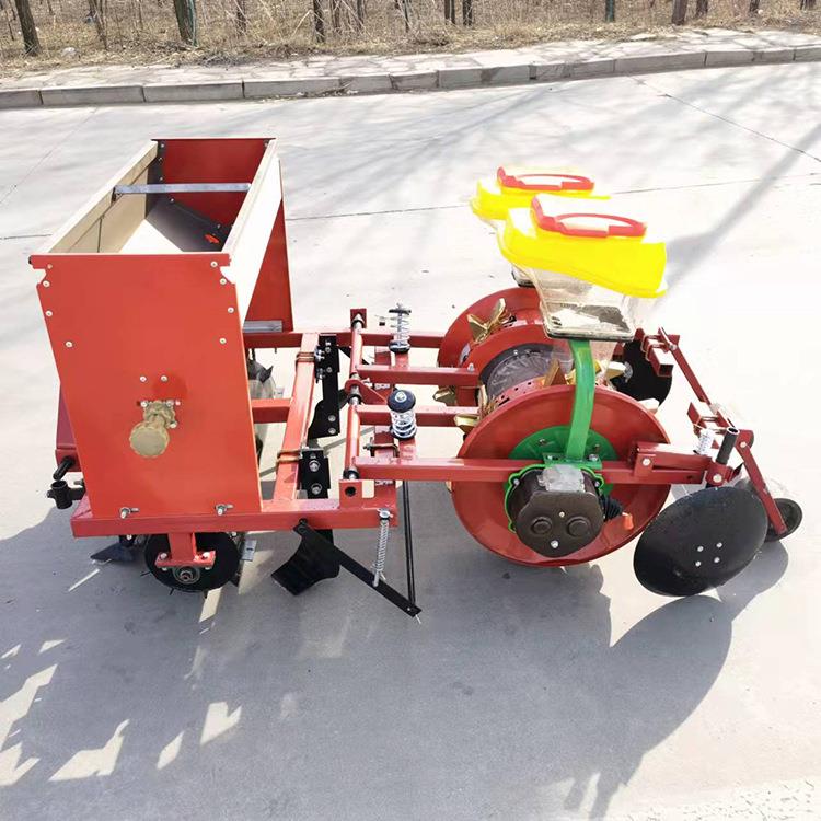 苞米种植机农用高粱点播机双垄四行毛豆种植机花生覆膜喷药播种机
