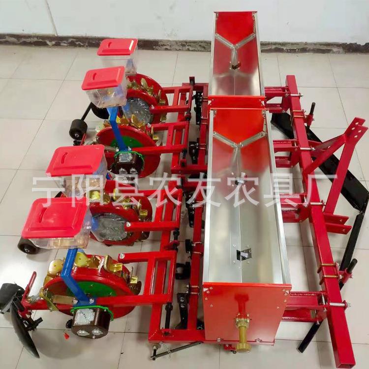 山东谷物蔬菜播种机西瓜铺膜点播机花生起垄覆膜精播机免间苗