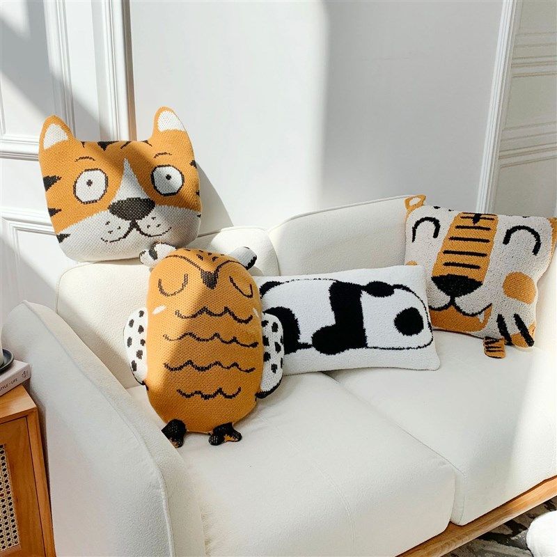 创意感爱卡通熊猫小老虎抱枕客厅沙发靠垫样板间民宿床头抱枕,居家布艺,抱枕被,淘宝优惠券,粉丝福利购,淘宝优惠卷