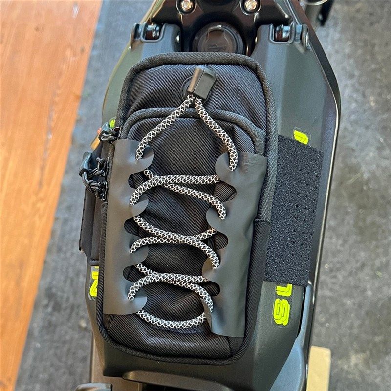 适用虬龙uon  2轻蜂越野电动车改装电池盖包便携