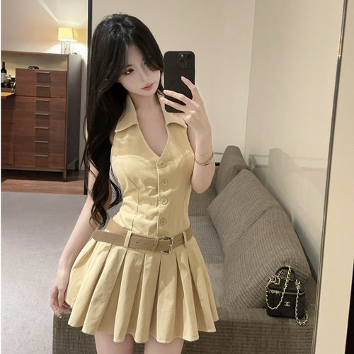 2025夏季新款韩版别致辣妹挂脖上衣女显瘦减龄露背掐腰百褶背心裙