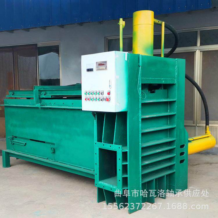 内蒙牧草秸秆打包机牛羊饲料冬储打包机苞米秸秆粉碎压块机