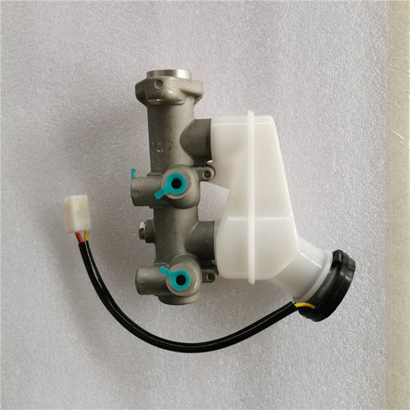 汉唐/比德文/海全/丽驰/富路/众新电动四轮车刹车制动总泵油泵